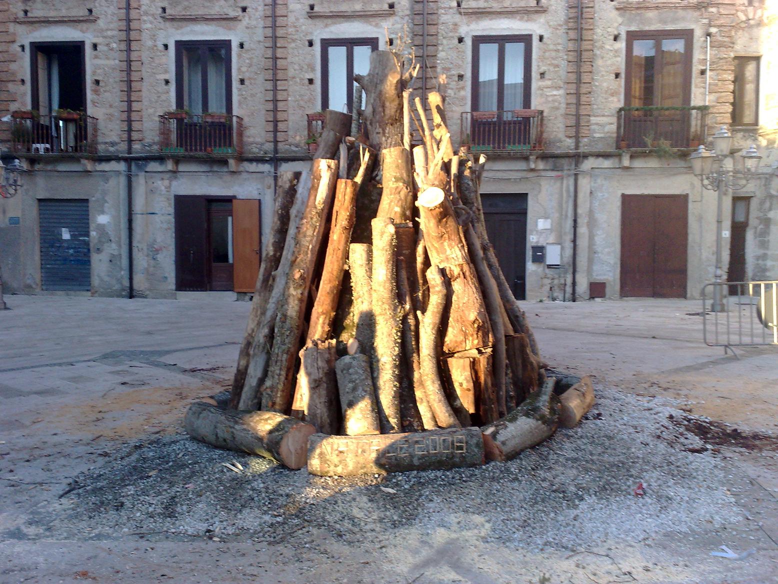 Foto Focara 2008 - Falò ad Aiello Calabro